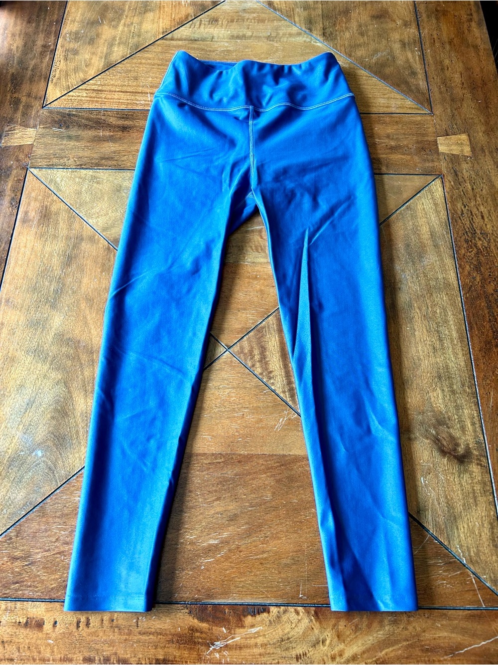 Noli Purple Liquid Leggings, size Small, 3/4 length